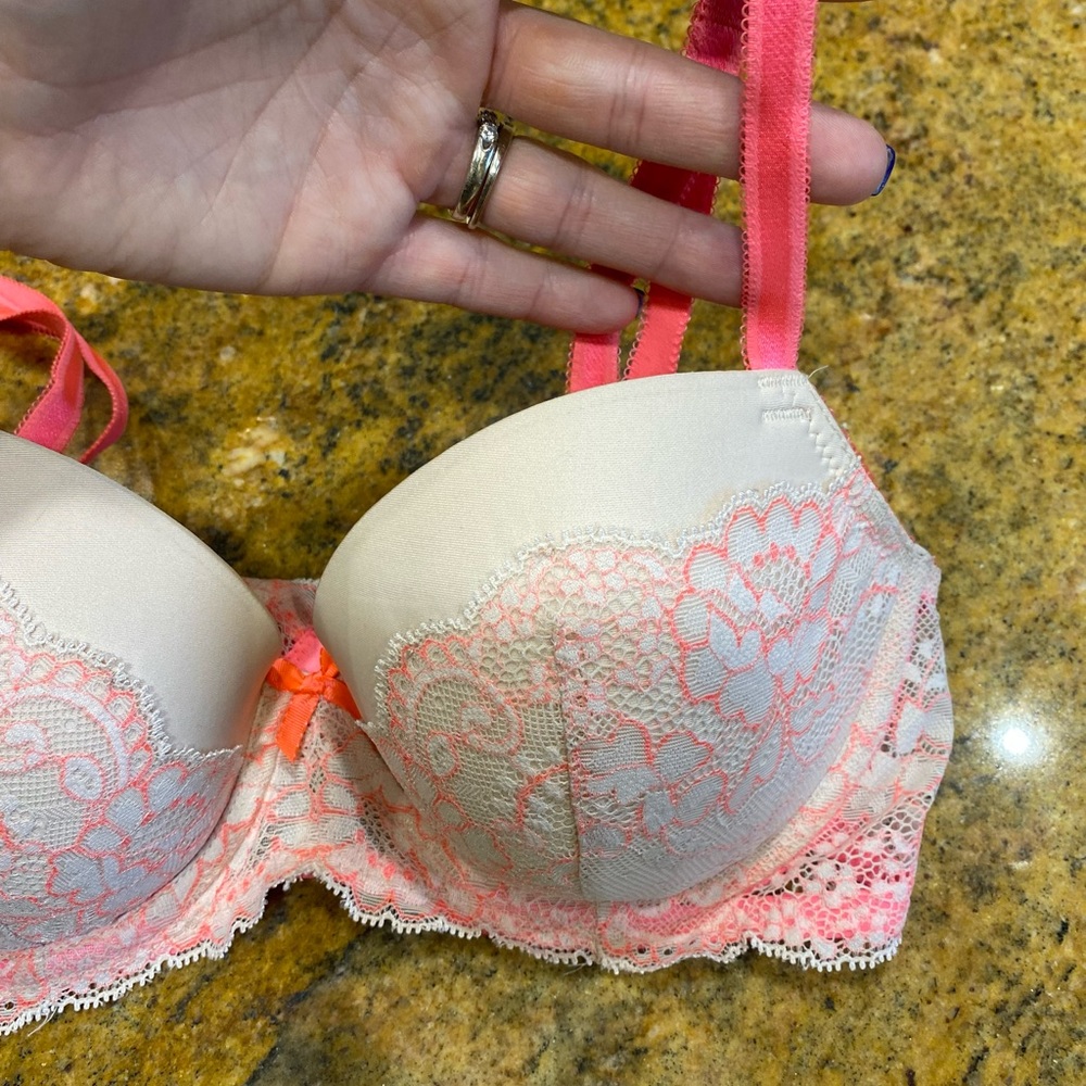 Sexy Victoria Secret Lined Demi Cream and Pink Spring Colors 32D - Picture 8 of 13